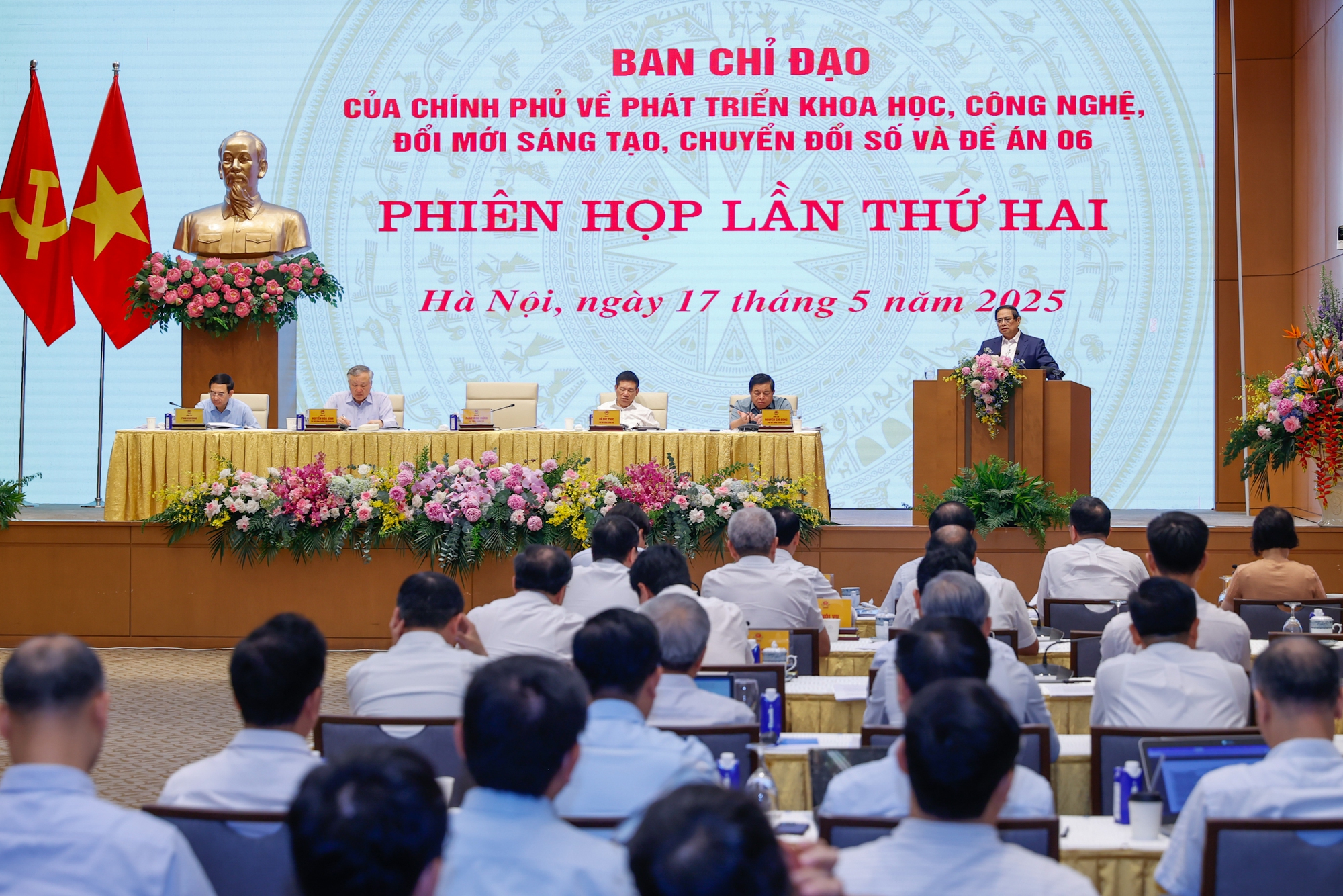 Anh-tin-bai